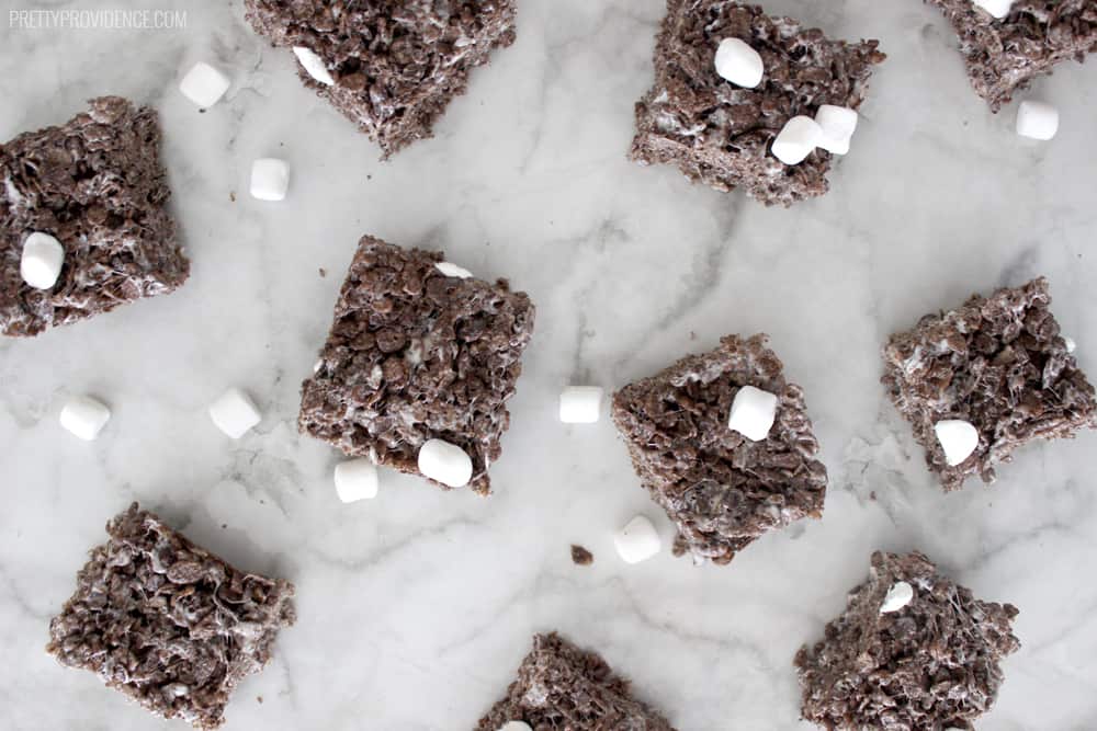 Super easy and delicious chocolate rice crispy treats! Perfect summer treat for when you don't want to turn on those ovens! 