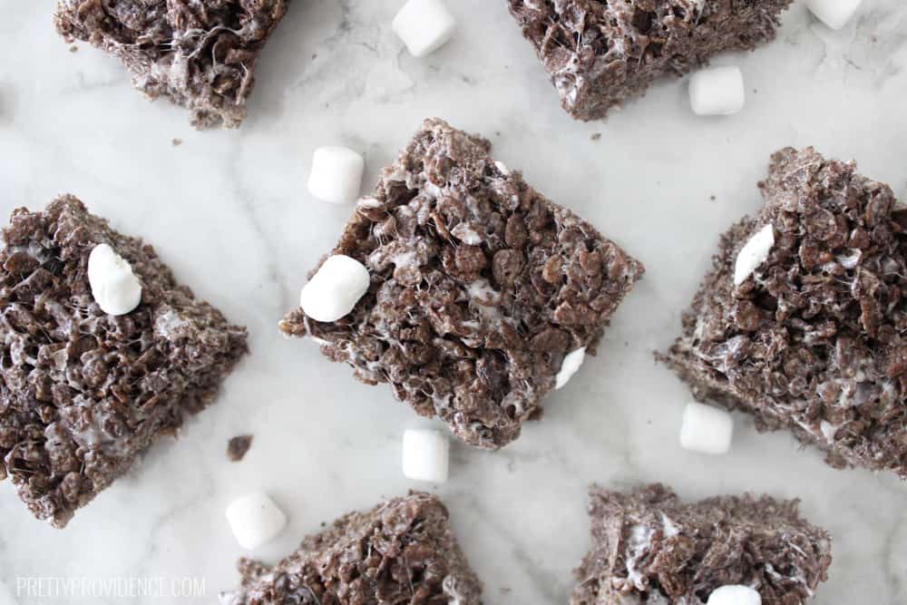 Super easy and delicious chocolate rice crispy treats! Perfect summer treat for when you don't want to turn on those ovens! 