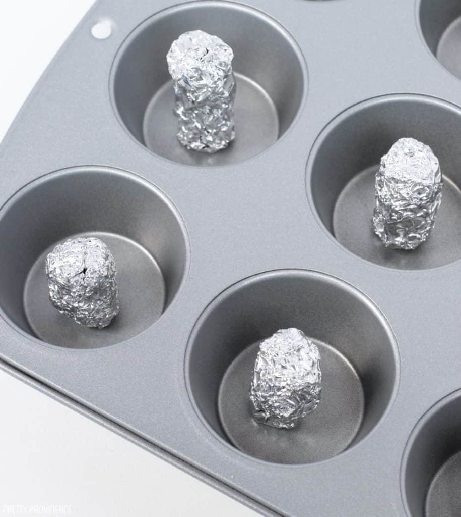 How to Make Baking Molds Using Tinfoil