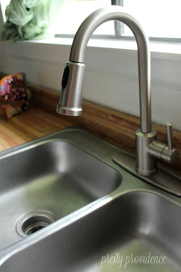 how to install a kitchen faucet