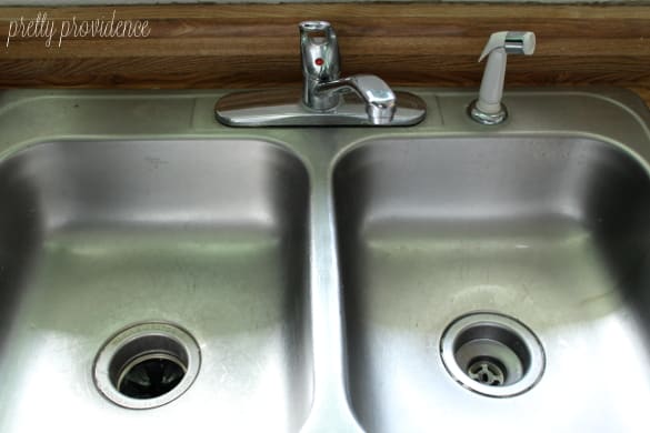 old moen faucet // how to install a new kitchen faucet