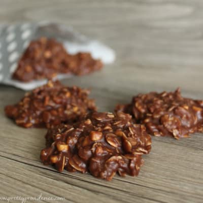 The perfect no bake cookies, for the hot summer months when baking becomes unbearable!