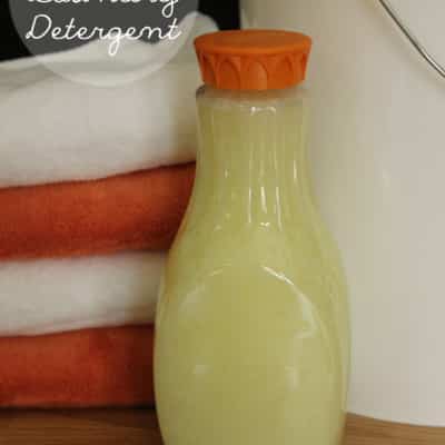 AMAZING liquid laundry detergent, this stuff works so well and smells amazing!