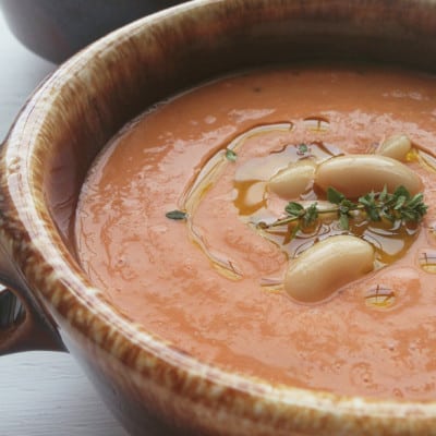 A hearty spring soup, Tuscan White Bean and Tomato Soup | Pretty Providence