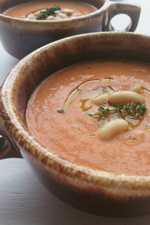 A hearty spring soup, Tuscan White Bean and Tomato Soup | Pretty Providence