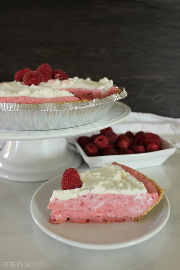 You won't believe how easy this raspberry cream cheese pie is to make! It's so easy and so delicious!