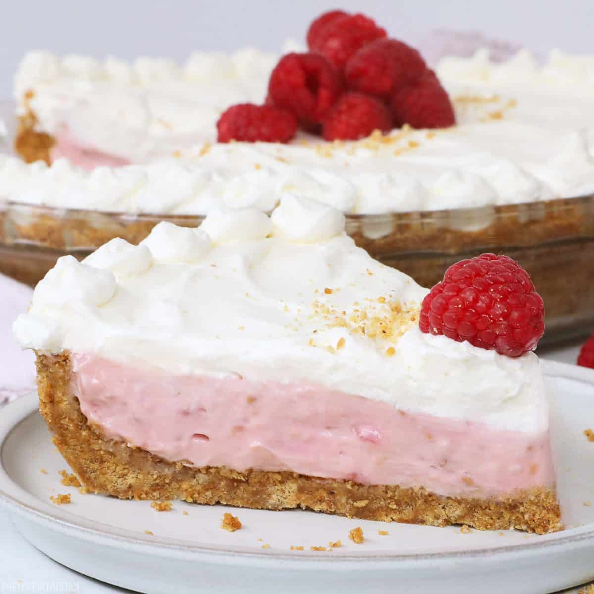 You won't believe how easy this raspberry cream cheese pie is to make! It's so easy and so delicious!