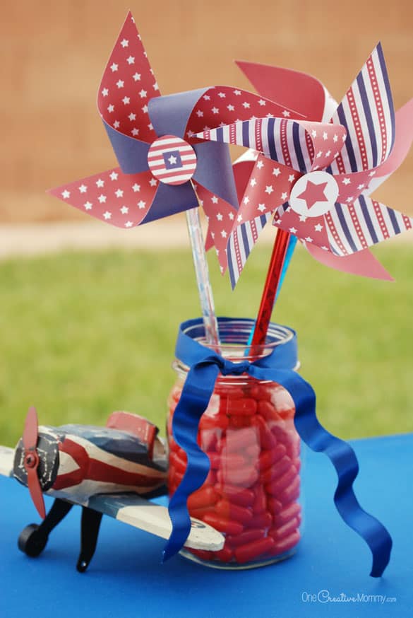 Mix and match these free printables to make cool Fourth of July Pinwheels! {OneCreativeMommy.com}