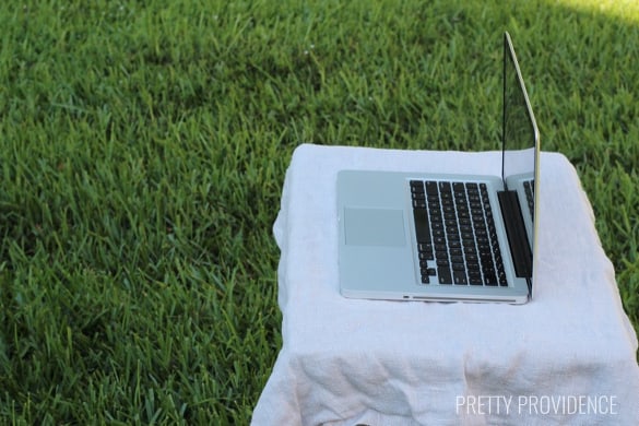 on my summer bucket list! backyard movie night! grab an air mattress + laptop and have a fun movie night in your backyard! 