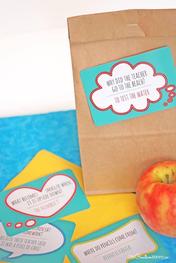 These lunch box jokes are perfect for back to school! {OneCreativeMommy.com} Free printables