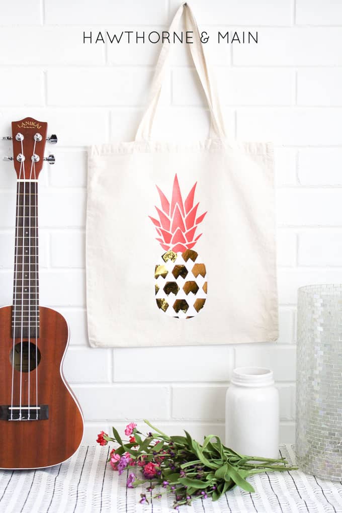 pineapple+heat+vinyl+transfer+onto+a+bag 9