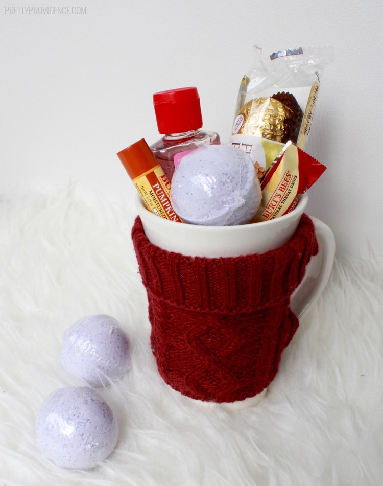 This cold survival kit is a FUN gift for someone who has a cold or needs a winter pick-me-up! 