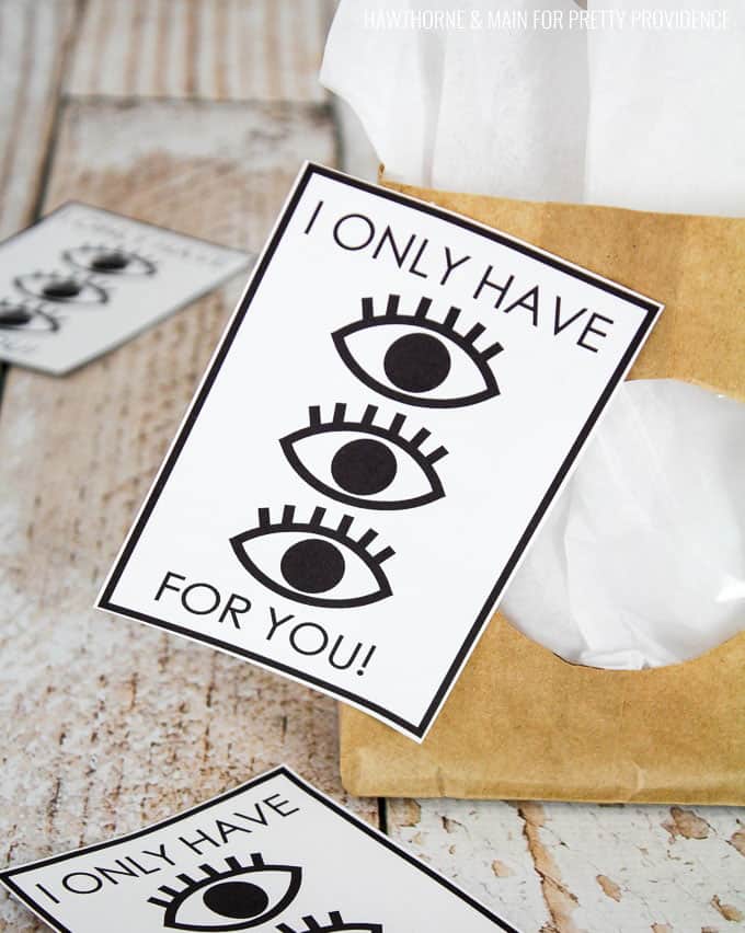 Free Printable Valentines Black and White 'I only have eyes for you' punny gift tag.