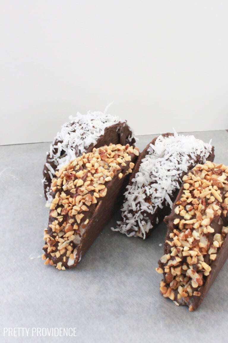 These ice cream tacos are INCREDIBLE and surprisingly easy too!