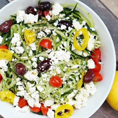 Authentic Greek Salad - so delicious, healthy and easy!