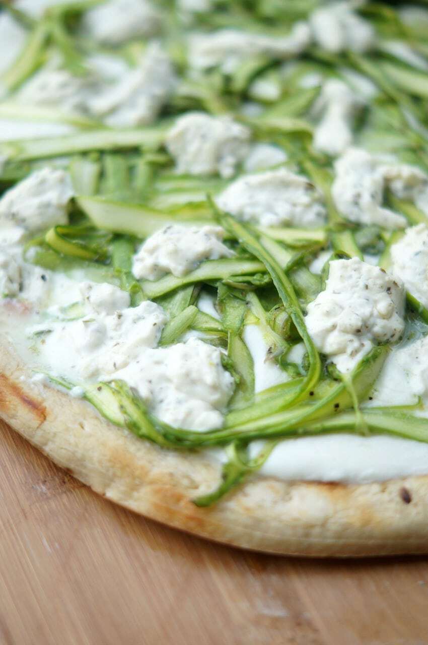 Shaved Asparagus Grilled Pizza - Pretty Providence