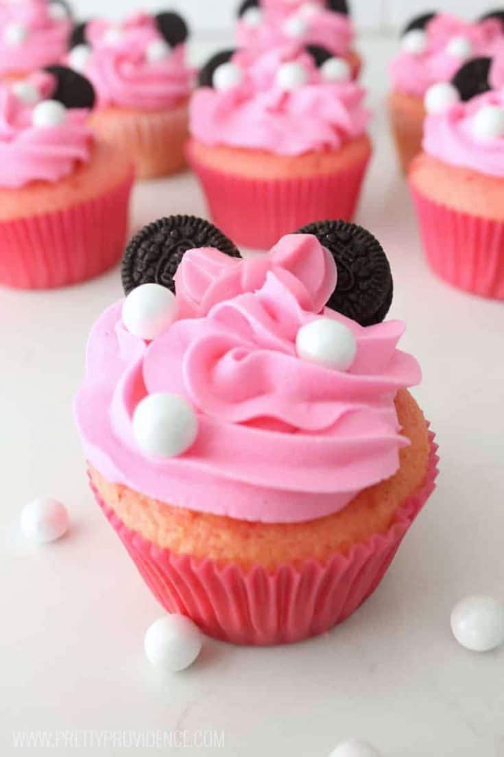 Minnie Mouse Cupcakes - Pretty Providence