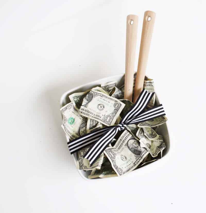 Salad Bowl + Dollar Bills = Cutest wedding gift EVER! 