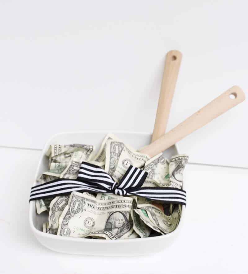 Green salad money gift - A girl and a glue gun