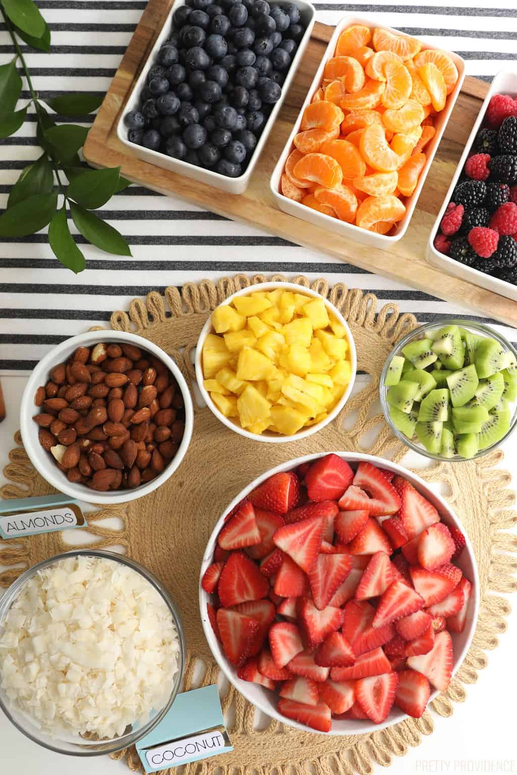 https://prettyprovidence.com/wp-content/uploads/2016/06/yogurt-toppings-bar-1.jpg