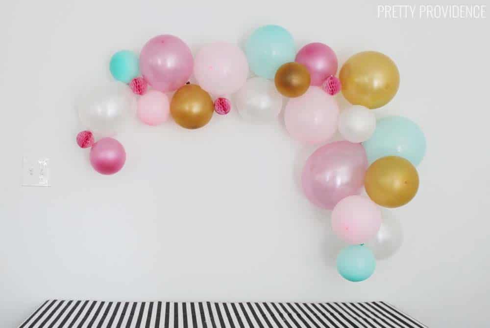 EASY party decor! DIY Balloon Garlands are amazing and cheap/easy to make!!! 