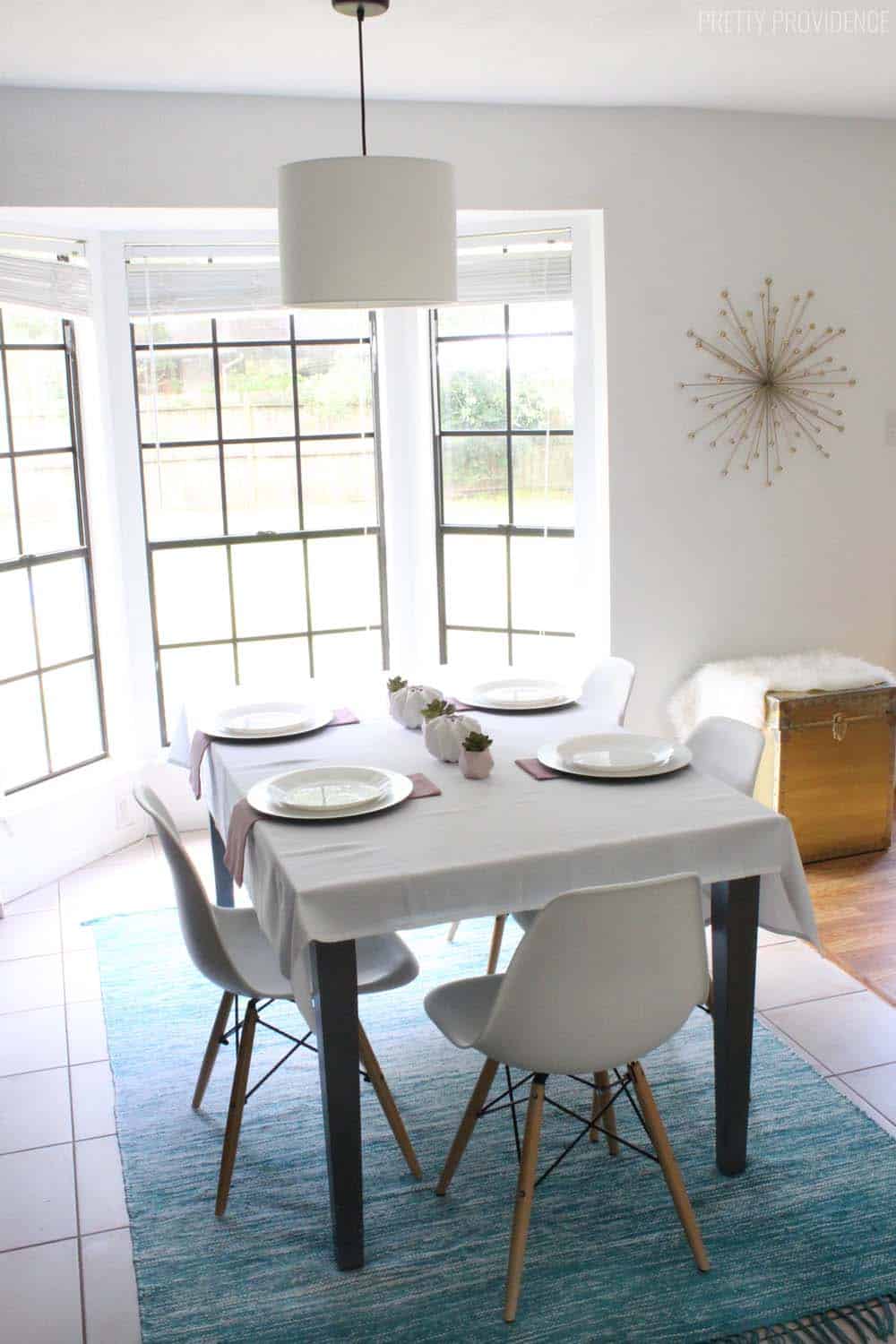 LOVE this dining room makeover! The details are simple but perfect - and inexpensive!