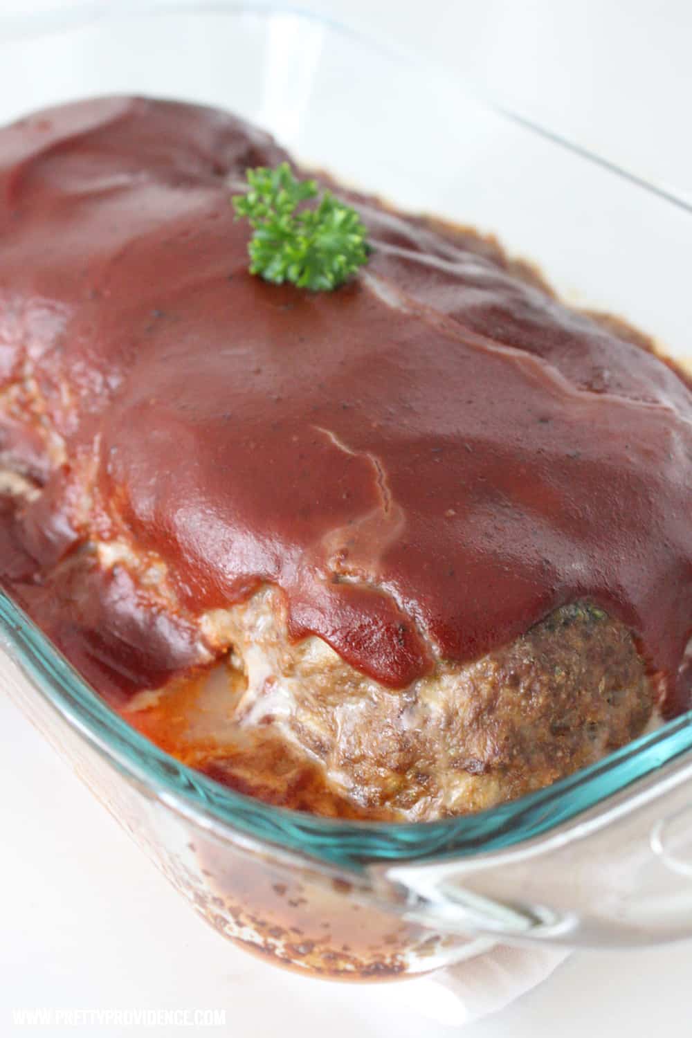 Totally obsessed with this classic meatloaf recipe! It's easy, delicious and always a crowd pleaser! 