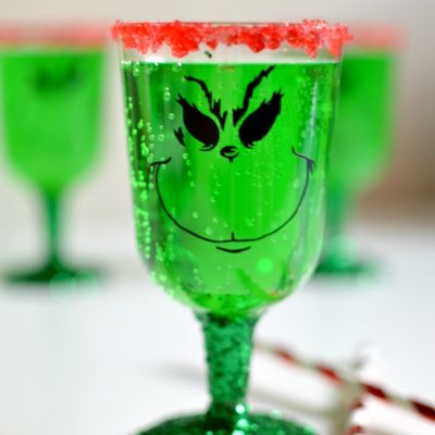 Grinch Party Punch: This 2 ingredient drink is perfect for your holiday party and one that both kids and adults will love!