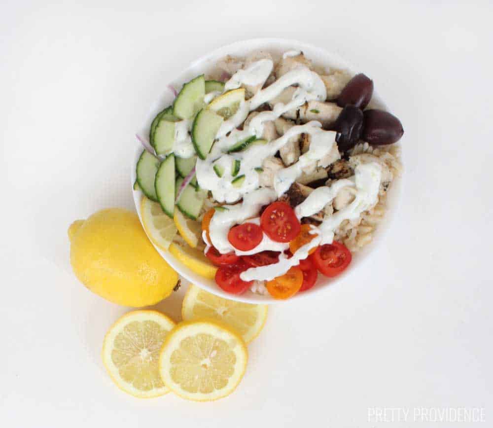 These healthy greek chicken bowls are SO AMAZING! They make eating healthy so much easier! 