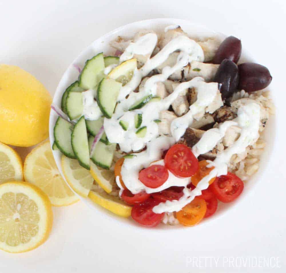 These healthy greek chicken bowls are SO AMAZING! They make eating healthy so much easier! 