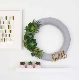 I love this easy, neutral succulent wreath!