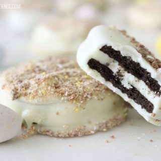 White Chocolate Dipped Oreos