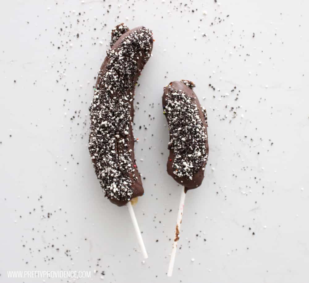 Not only are these frozen chocolate covered bananas easy to make, they are freaking delicious! Such a fun summer treat, and lots better for you than a regular ice cream bar! 