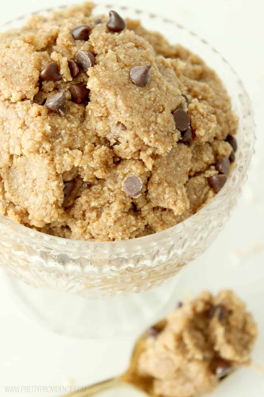 If you need a healthy treat fix this easy protein cookie dough is amazing.. and totally guilt free! You'll love it! 