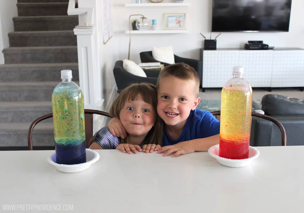 These homemade lava lamps were such a fun activity with my kiddos! They had so much fun, and it was super easy, too! 