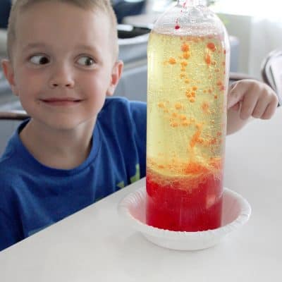 These homemade lava lamps were such a fun activity with my kiddos! They had so much fun, and it was super easy, too!