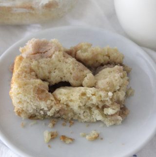 Literally in LOVE with this easy classic coffee cake recipe! My kids beg for it! Perfect for Sunday brunch, holidays and special occasions!