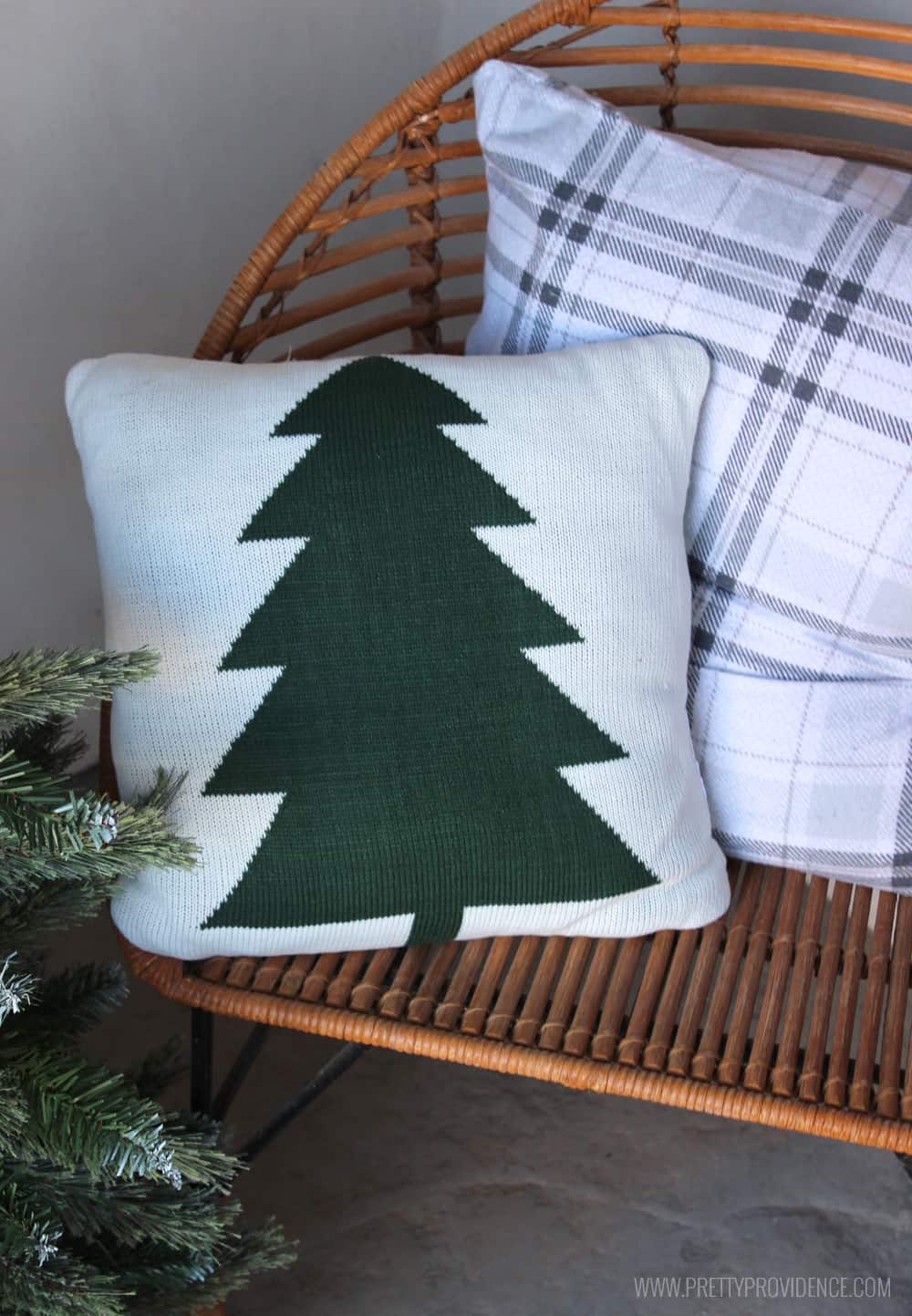 I am loving the color scheme of this beautiful Christmas front porch!