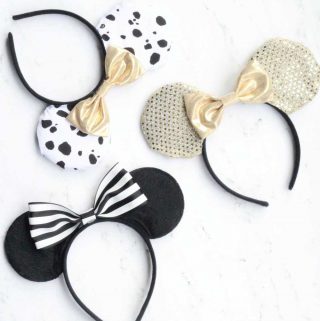 I love these easy DIY Mickey Ears! Perfect to wear to Disney World or Disneyland or for a birthday party!