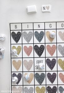 How fun are these free printable Valentine's Day Bingo cards?! They are perfect for class parties or just something fun to do at home with the little ones! So cute!