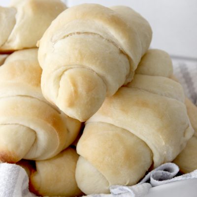 rolls-in-basket
