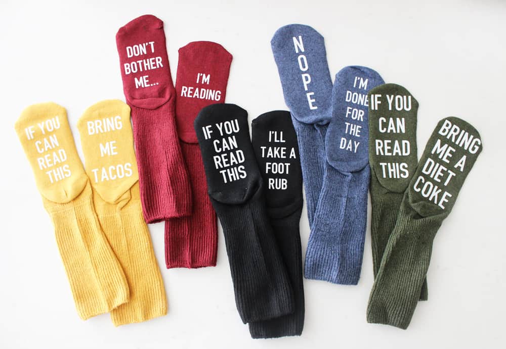 I love this easy funny socks tutorial! They would make perfect gifts for friends or teachers! Cute and easy to customize to fit each persons personality!