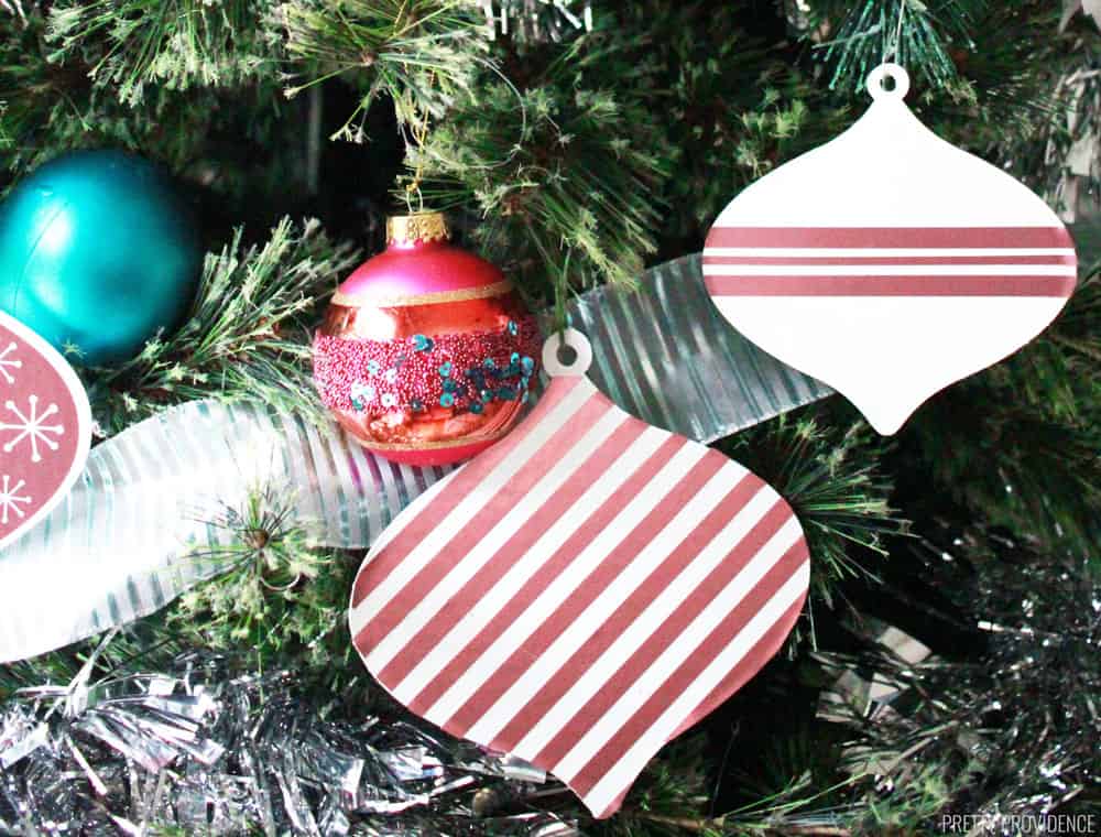 retro-christmas-ornaments