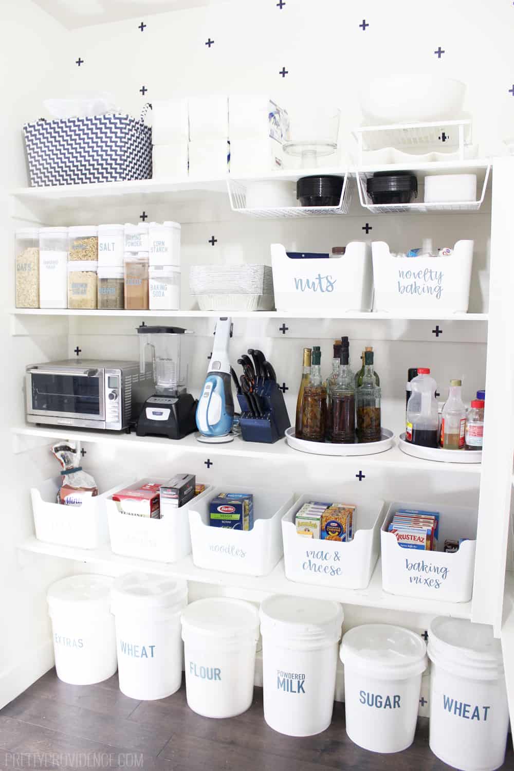 pantry organization at it's finest! great tips and tricks in this post! 