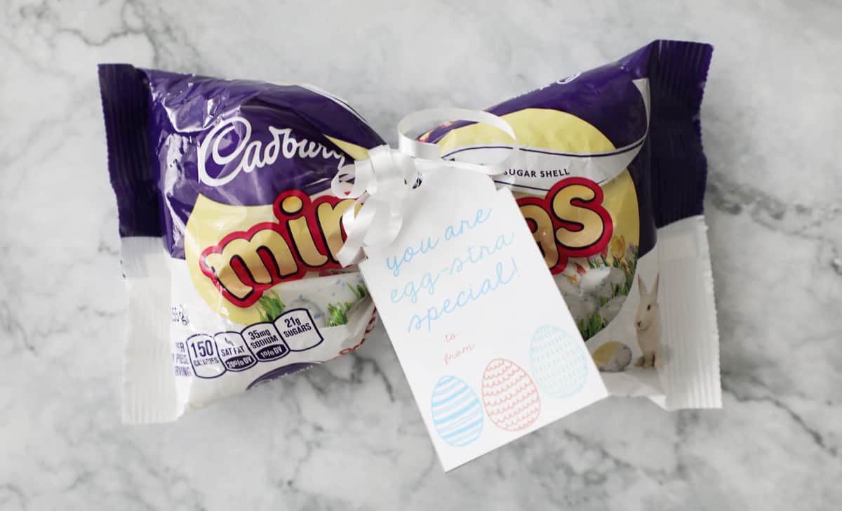 mini cadbury eggs with easter themed gift tag