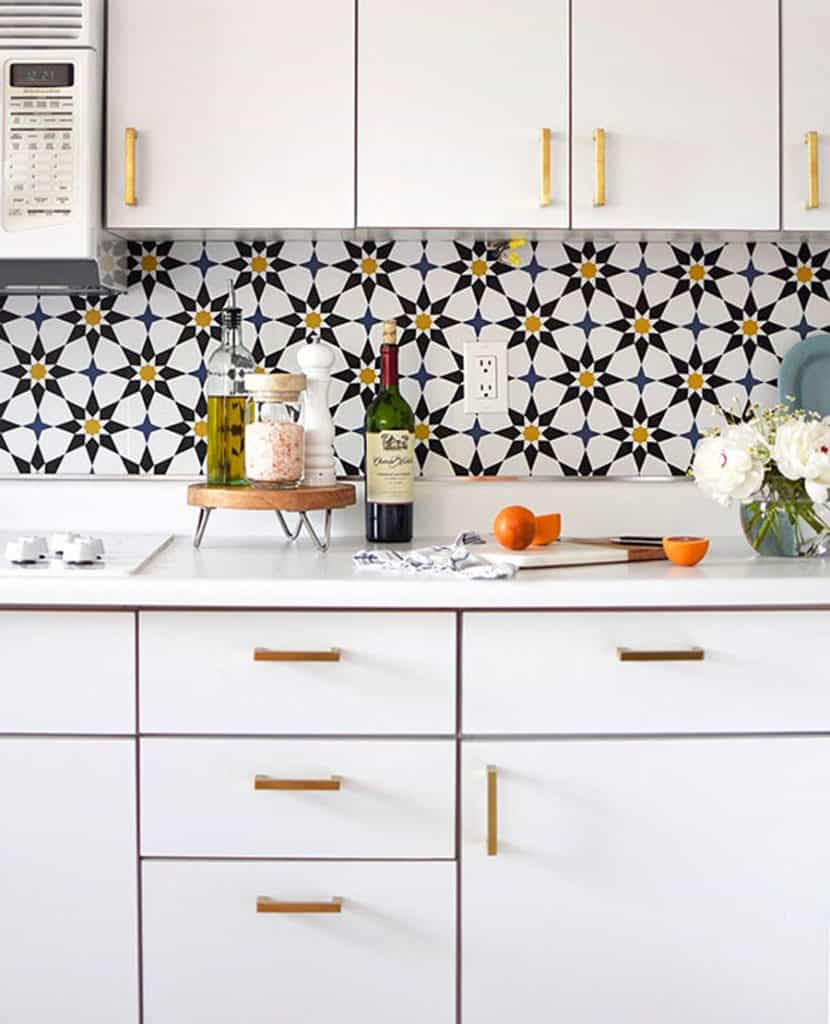 Kitchen backsplash with moroccan tile pattern