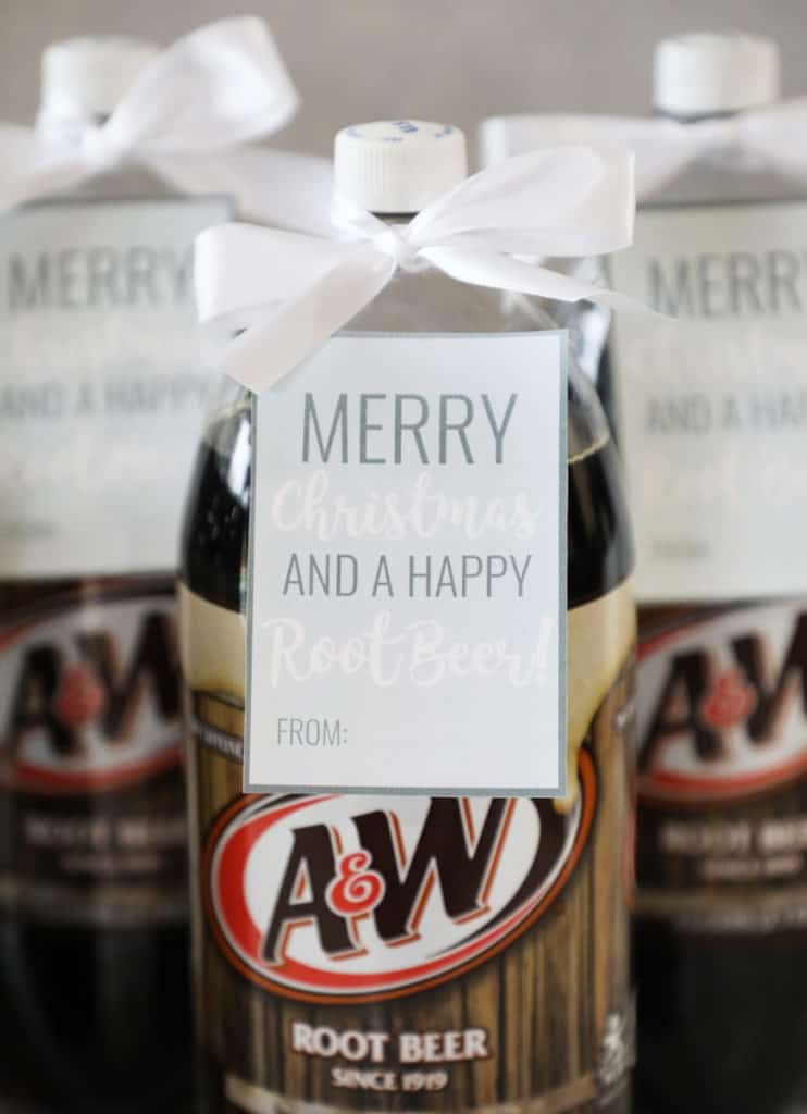 close in of printable merry Christmas and a happy root beer gift tag