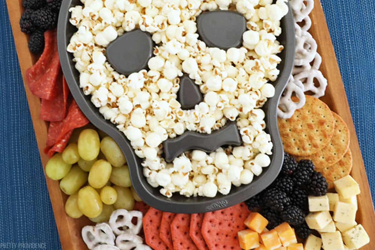 19 Halloween party food ideas kids and the whole family will love